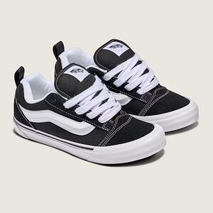 Vans big kids Knu Skool